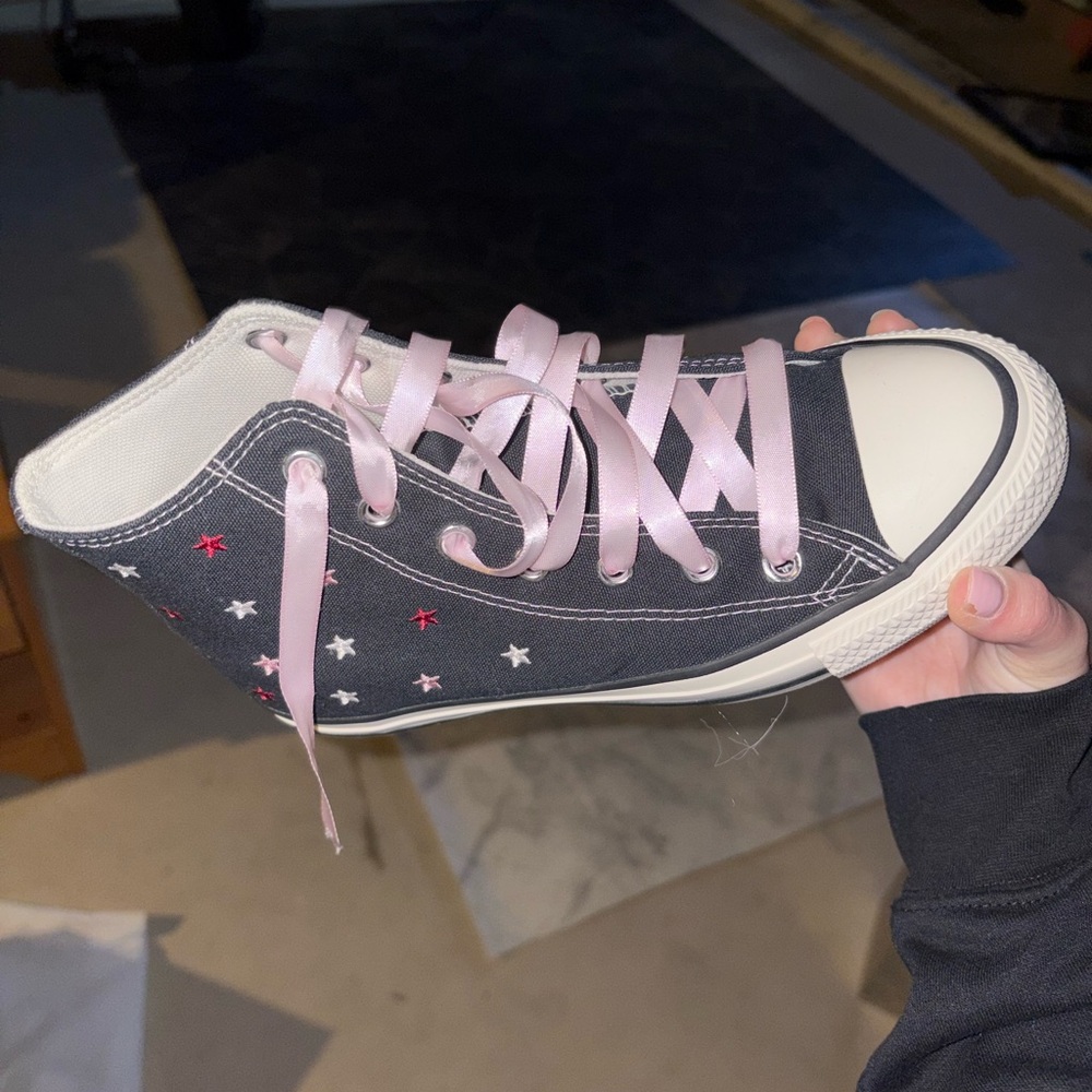 starry embroidered converse - Picture 2 of 4